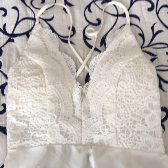 white dress - Picture 2 of 4